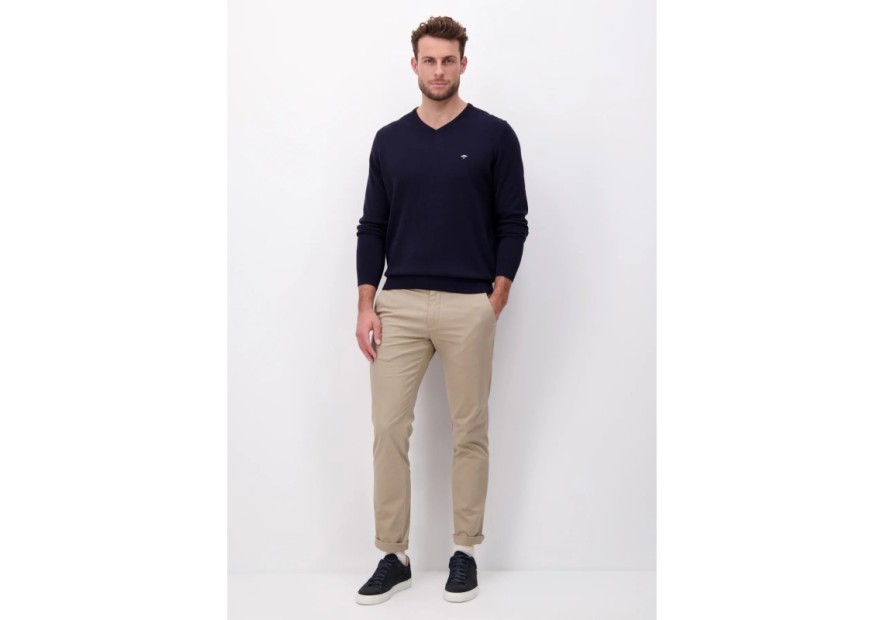 Pull en maille fine col V Fynch-Hatton navy